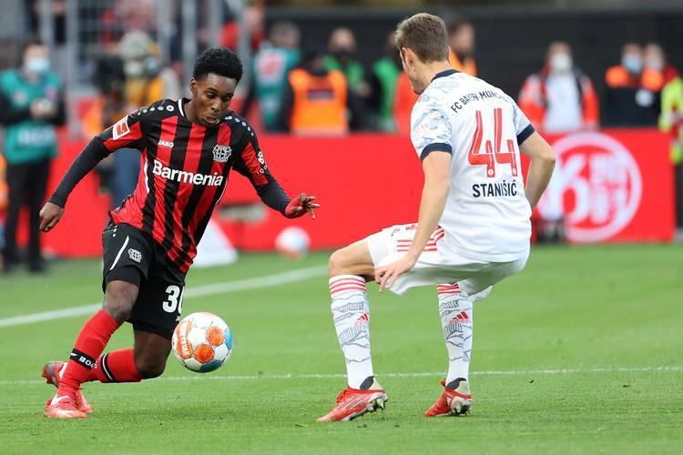 德甲争冠焦点战！勒沃库森主场对决科隆，冲击榜首 VS 稳固中游